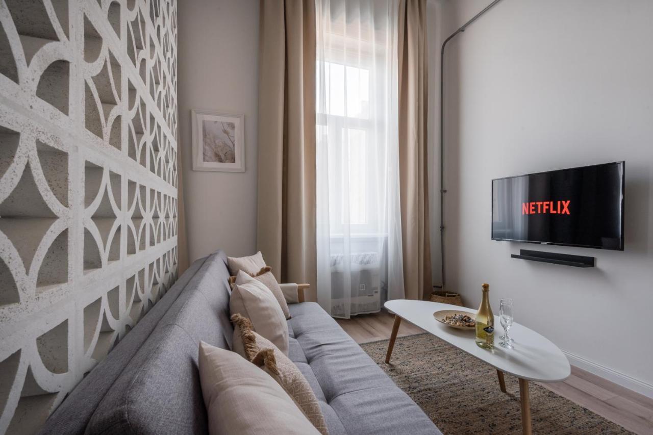 A62 - Akacfa Street Central Residence - Best Location By Bqa Budapest Exterior photo