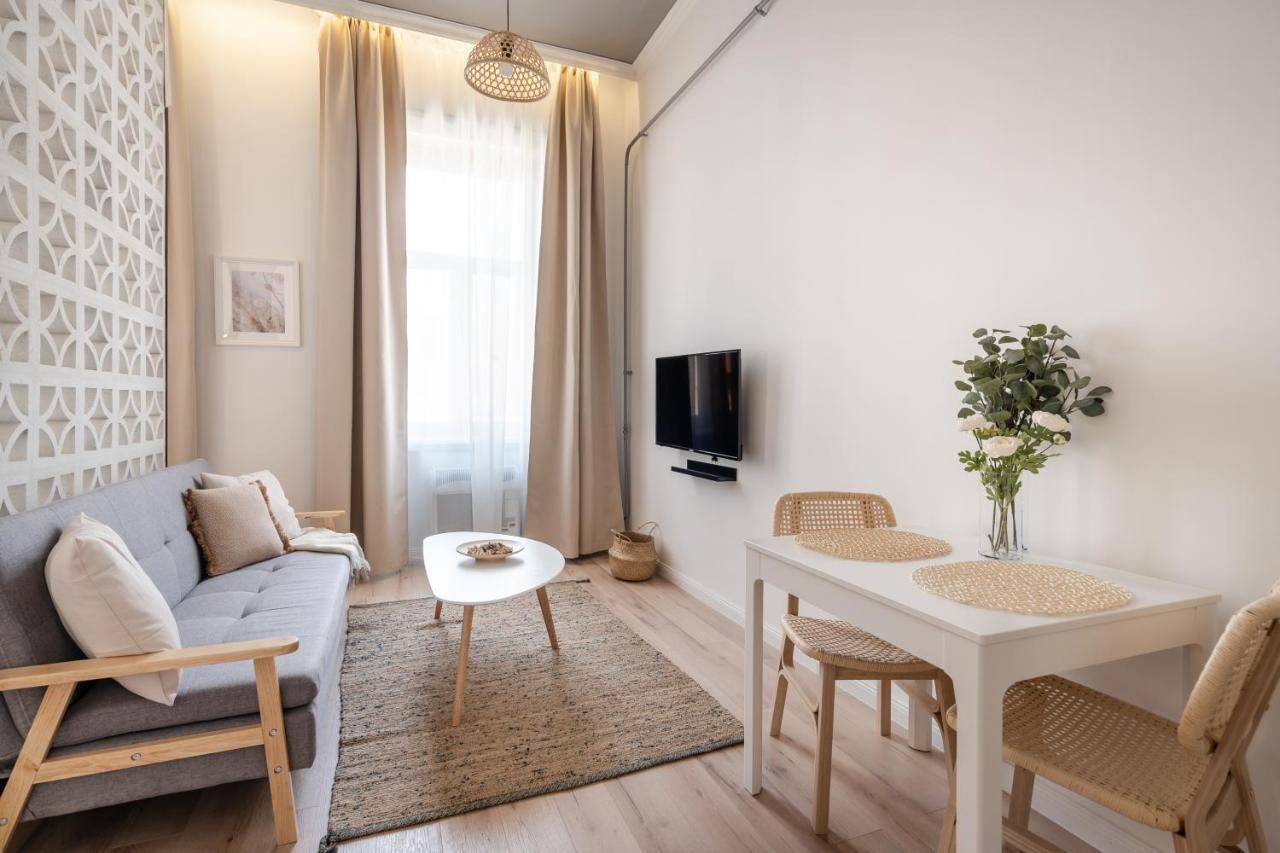 A62 - Akacfa Street Central Residence - Best Location By Bqa Budapest Exterior photo